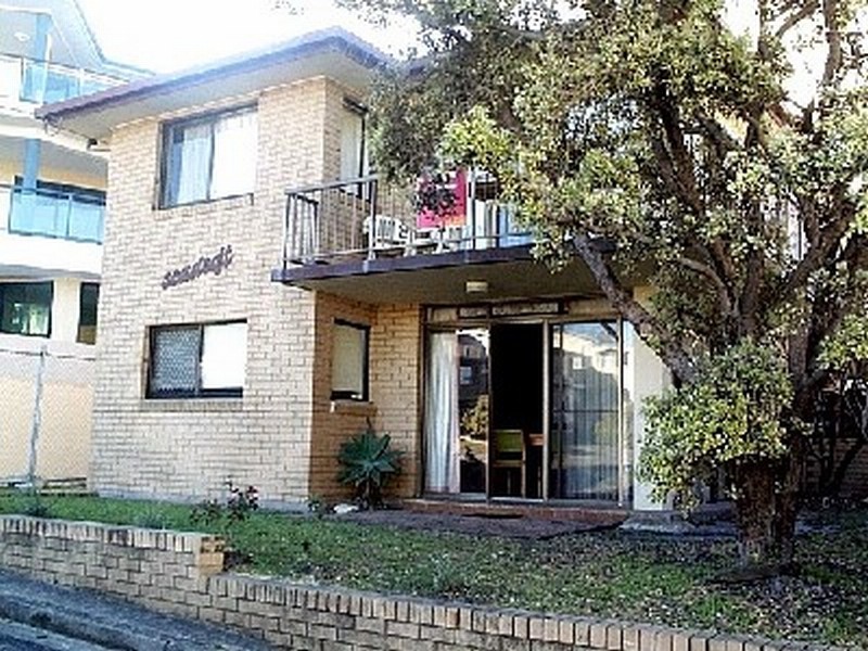 unit 4 Seadrift – 3 Queen Street, Yamba NSW 2464