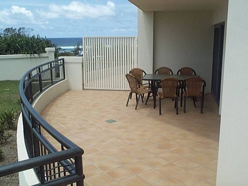 unit 2 The Sands – 20 Pacific Parade, Yamba NSW 2464