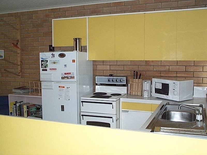 unit 6 Waves on Main – 12 Clarence Street, Yamba NSW 2464