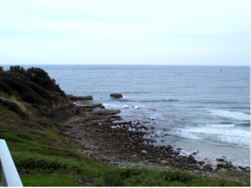 unit 2 Lonerock – 4 Pilot Street, Yamba NSW 2464