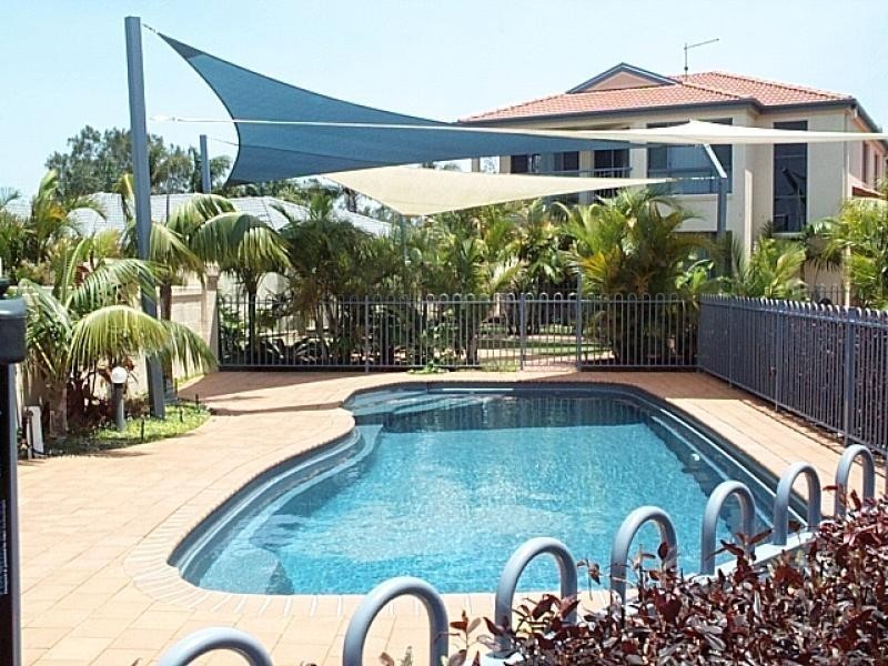 unit 1 Sails – 7 Edgewater Close, Yamba NSW 2464