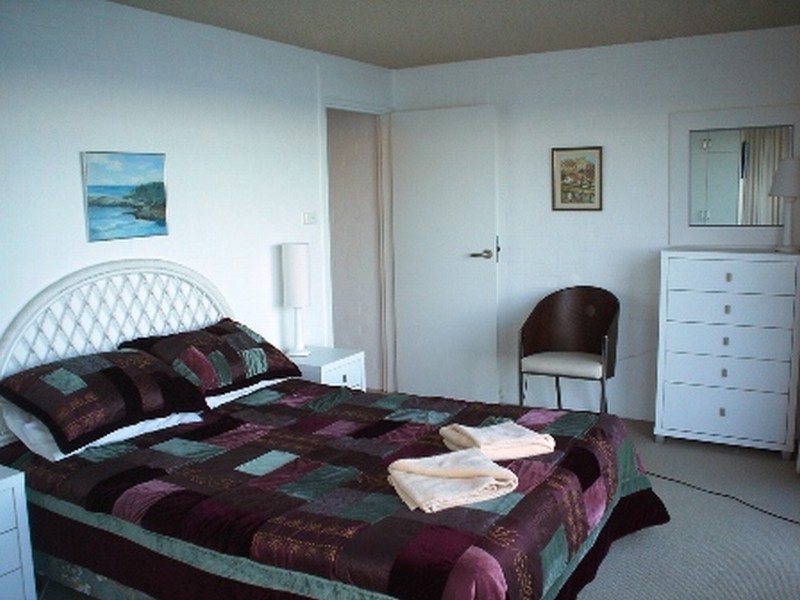 unit 2 Suncrest – 2 Ocean Street, Yamba NSW 2464