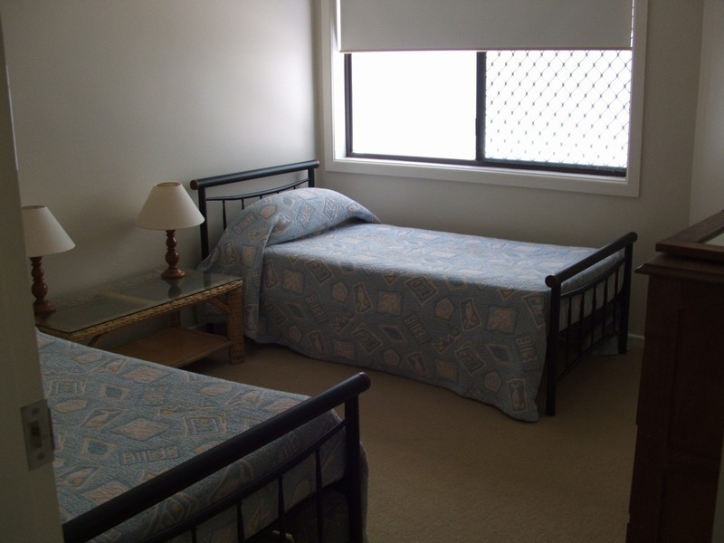 unit 1 La Ronde – 7 Pacific Parade, Yamba NSW 2464