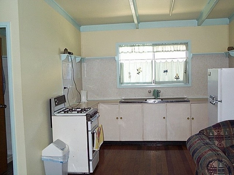 17 Angourie Bungalow – 17 Lake Street, Angourie NSW 2464