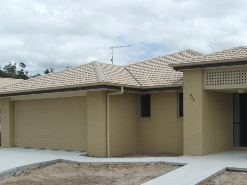 266 Yamba Road, Yamba NSW 2464