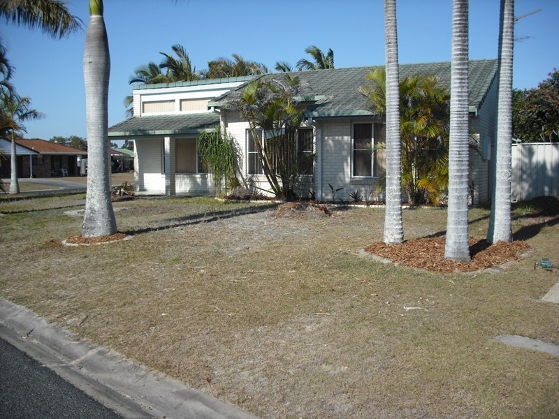 25 Acacia Circuit, Yamba NSW 2464