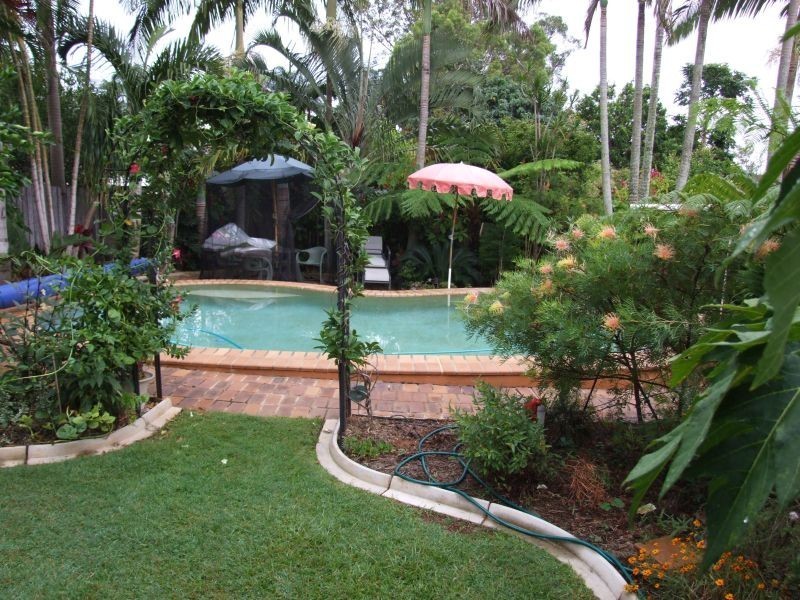 101 Broadwater Terrace, Redland Bay QLD 4165