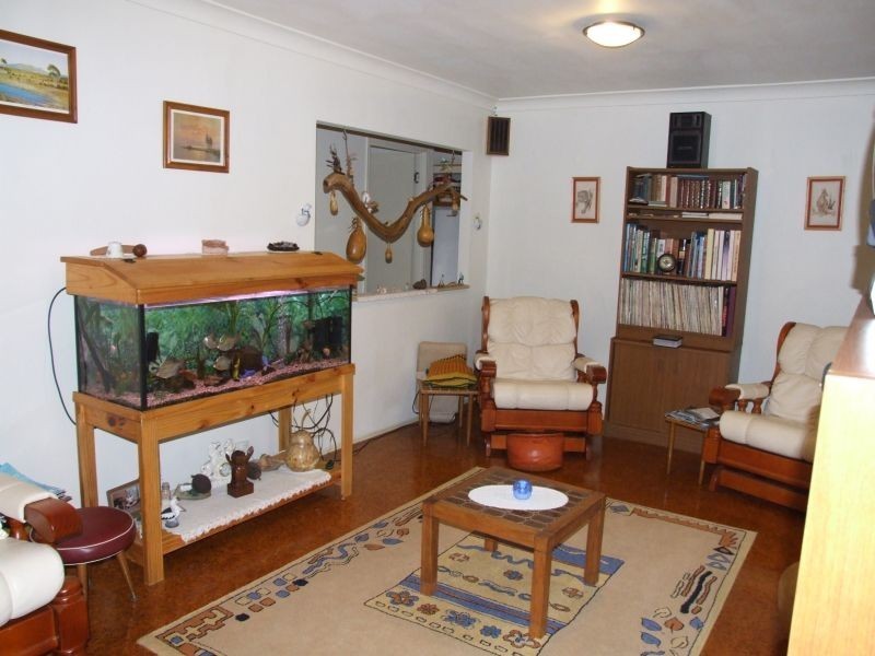 101 Broadwater Terrace, Redland Bay QLD 4165