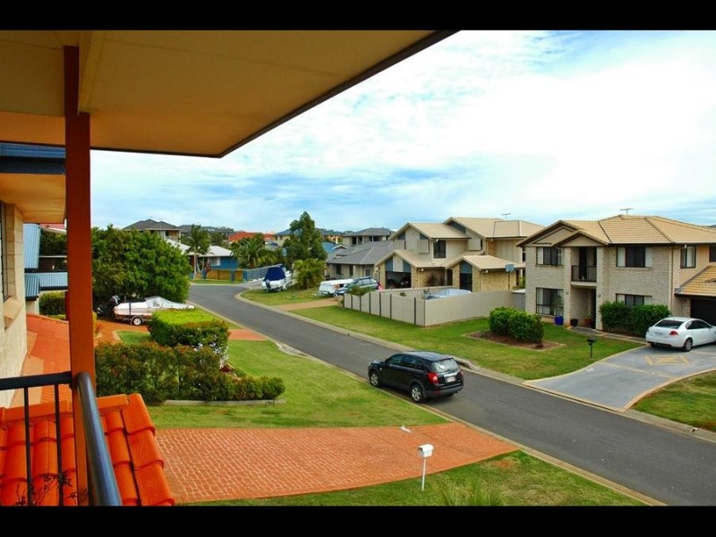 10 St Clair Ct, Redland Bay QLD 4165