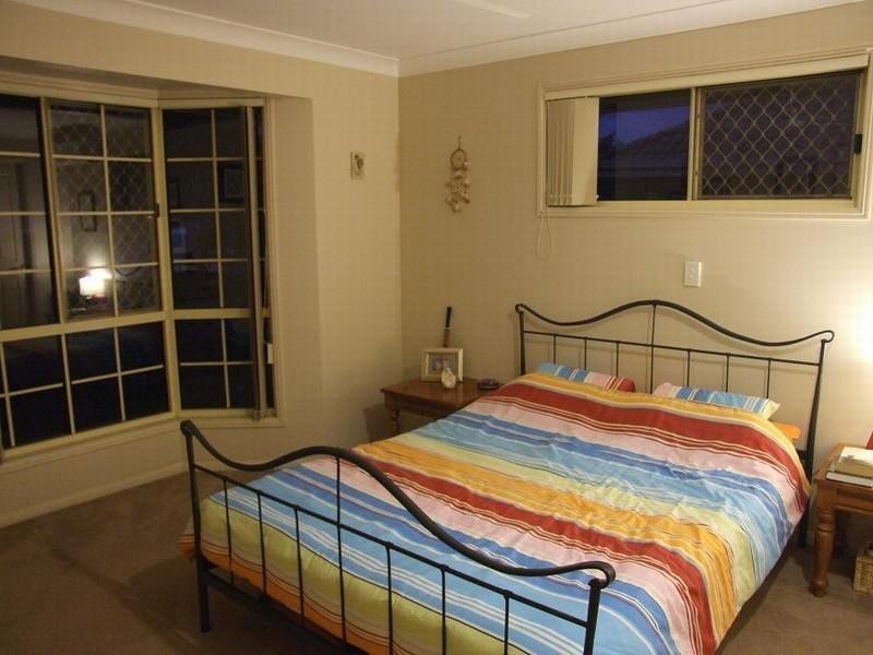 11 Sunningdale Drive, Redland Bay QLD 4165