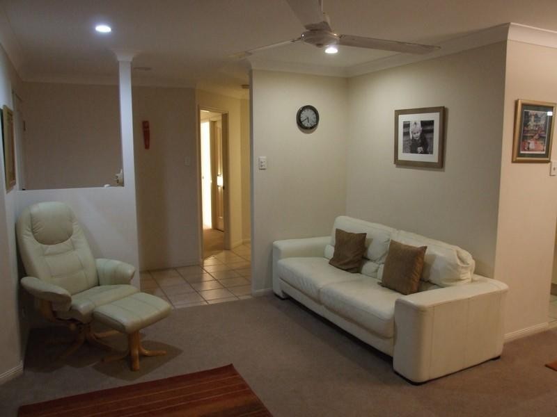 11 Sunningdale Drive, Redland Bay QLD 4165