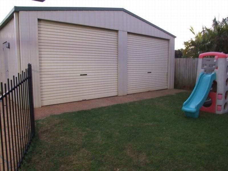 11 Sunningdale Drive, Redland Bay QLD 4165
