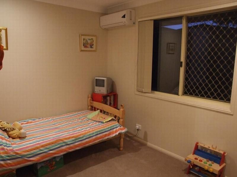 11 Sunningdale Drive, Redland Bay QLD 4165