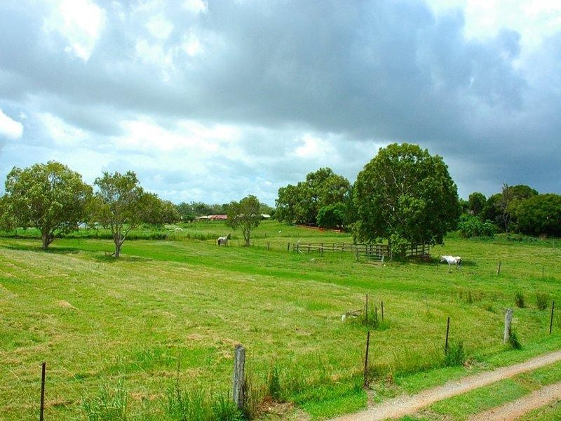 14 Gloria Pde, Redland Bay QLD 4165