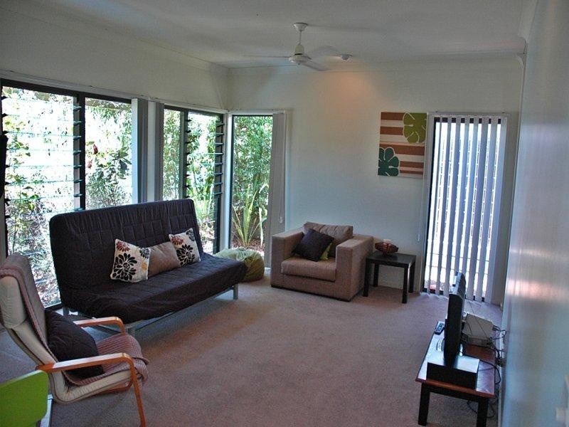 15 Hawksbury CR, Wakerley QLD 4154