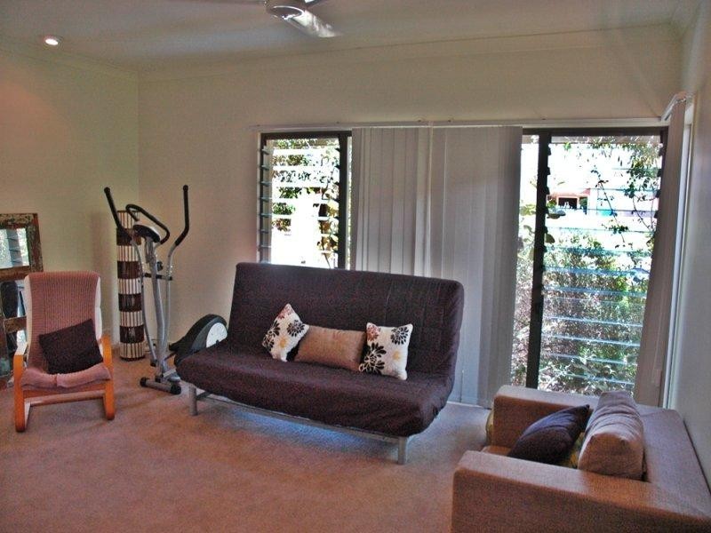 15 Hawksbury CR, Wakerley QLD 4154