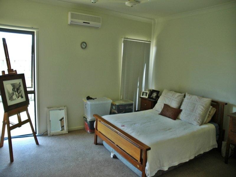 15 Hawksbury CR, Wakerley QLD 4154