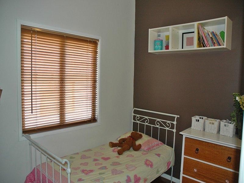 16 Mill ST, Redland Bay QLD 4165