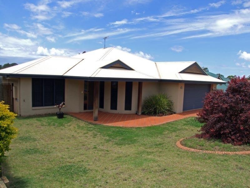 17 Attenborough CCT, Redland Bay QLD 4165