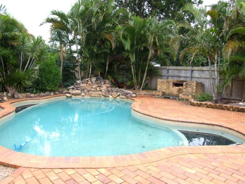 183 – 185 Broadwater Tce, Redland Bay QLD 4165