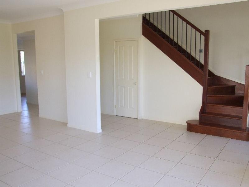 6 St Clair Court, Redland Bay QLD 4165