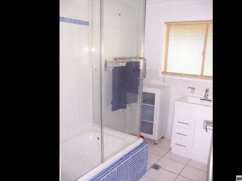 196 Mill Street, Redland Bay QLD 4165