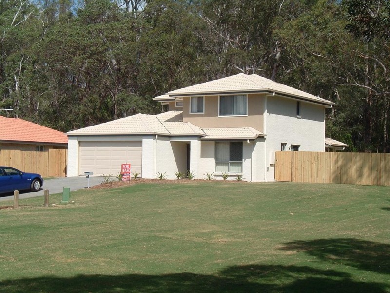 18 Green Place, Redland Bay QLD 4165