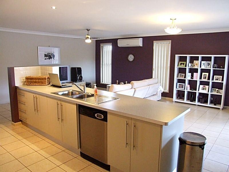 19 CASWELL CR, Redland Bay QLD 4165