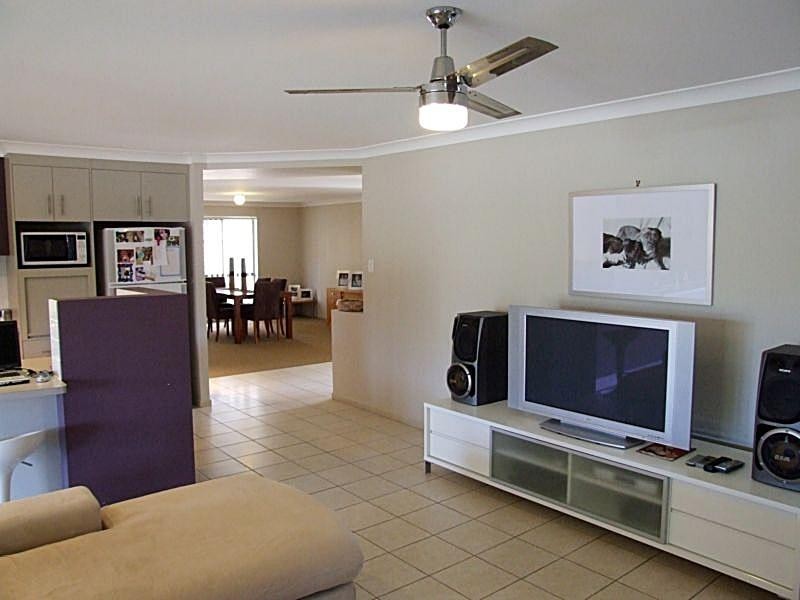 19 CASWELL CR, Redland Bay QLD 4165