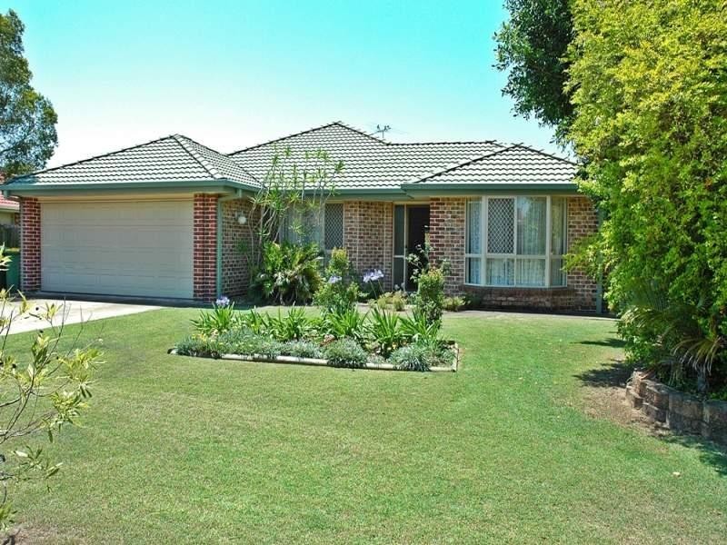 1 Links Court, Redland Bay QLD 4165