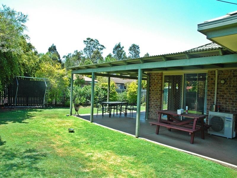 1 Links Court, Redland Bay QLD 4165