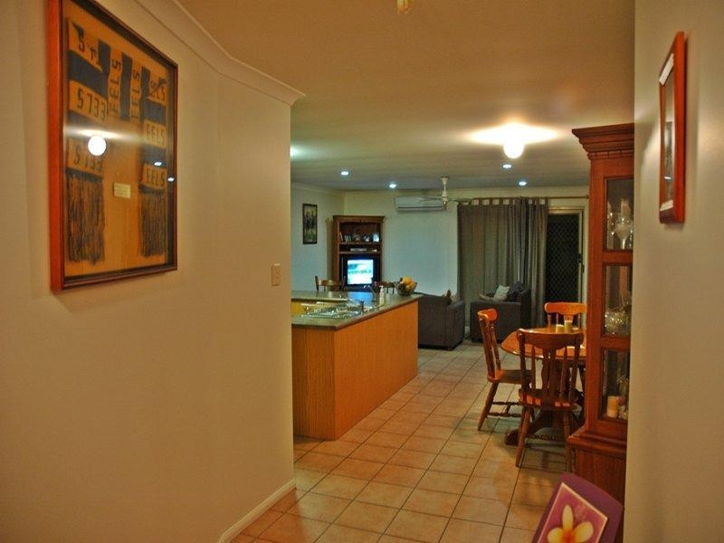 1 Links Court, Redland Bay QLD 4165