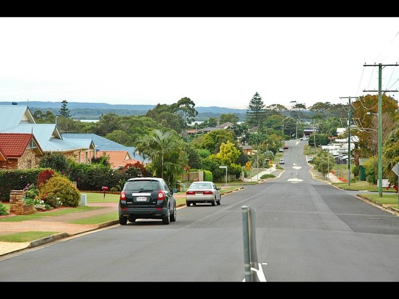 1 Viewfield St, Redland Bay QLD 4165