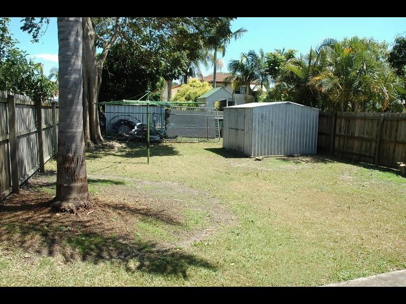 32 Rusbrook Street, Redland Bay QLD 4165