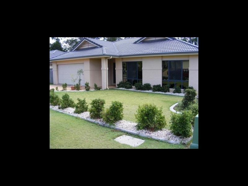 27 Seabrae Drive, Redland Bay QLD 4165