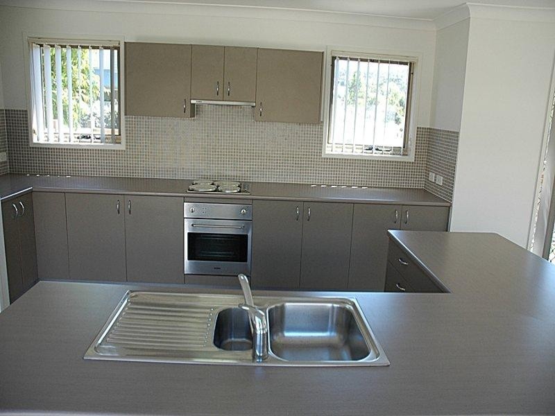 7 Indigo Street, Redland Bay QLD 4165