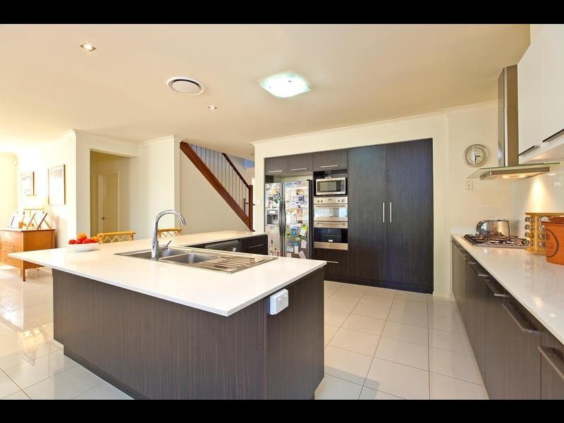 20 Bedarra St, Redland Bay QLD 4165