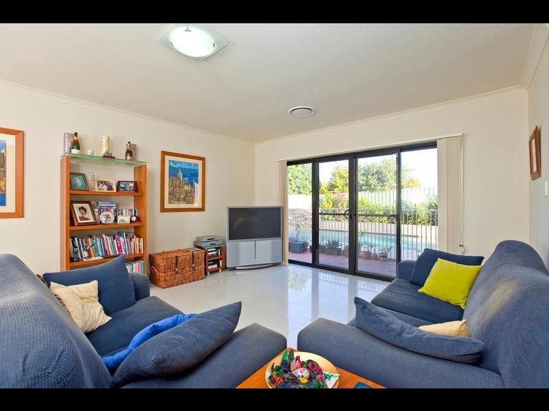 20 Bedarra St, Redland Bay QLD 4165