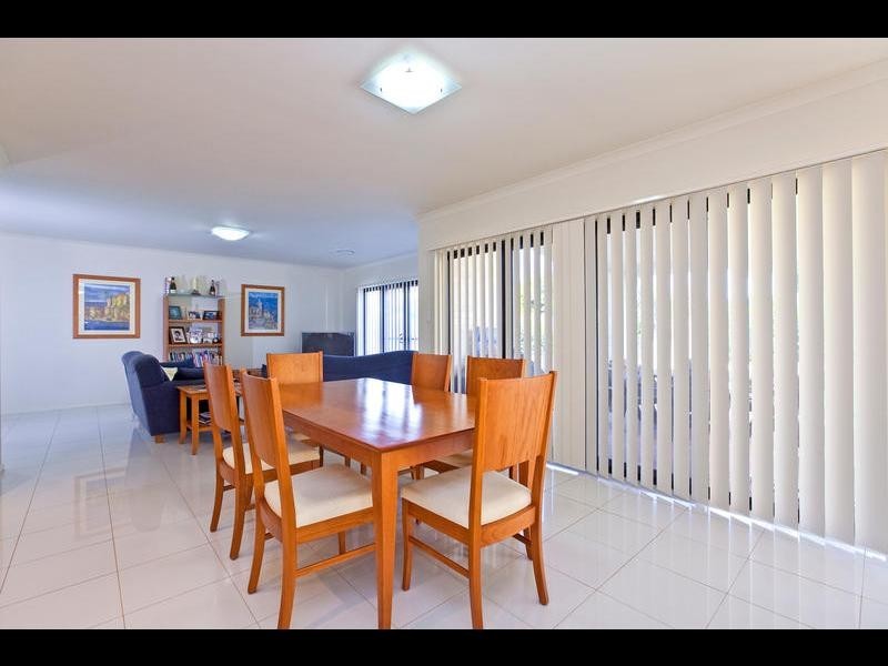 20 Bedarra St, Redland Bay QLD 4165