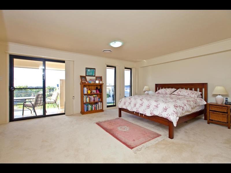 20 Bedarra St, Redland Bay QLD 4165