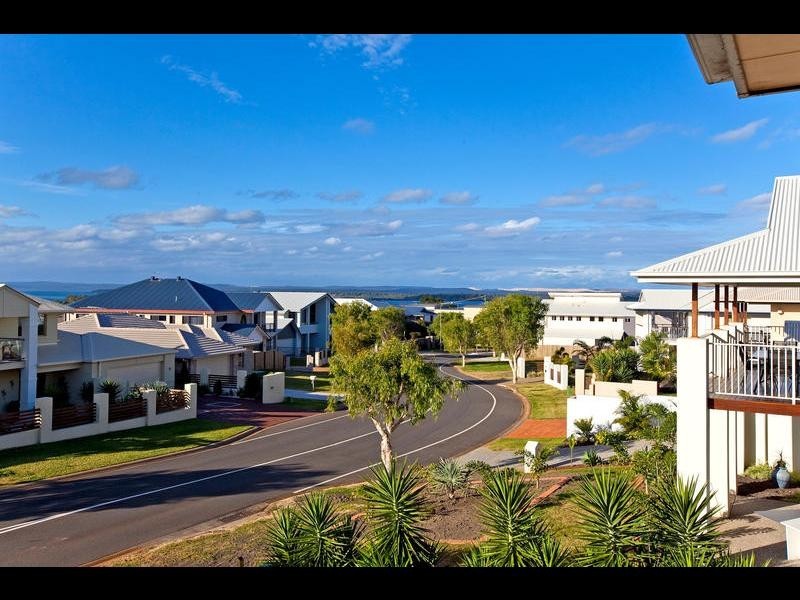 20 Bedarra St, Redland Bay QLD 4165