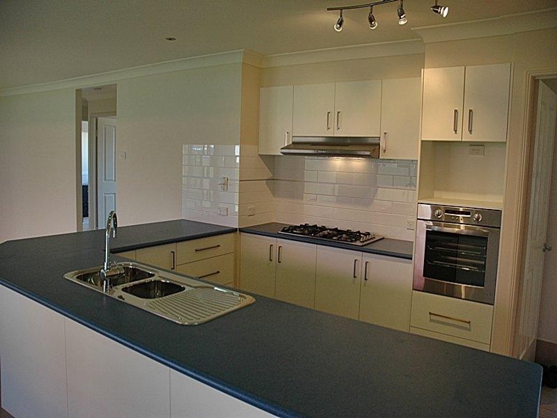 16 Pentecost Place, Redland Bay QLD 4165