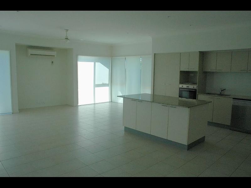 19 Franklin Street, Wakerley QLD 4154