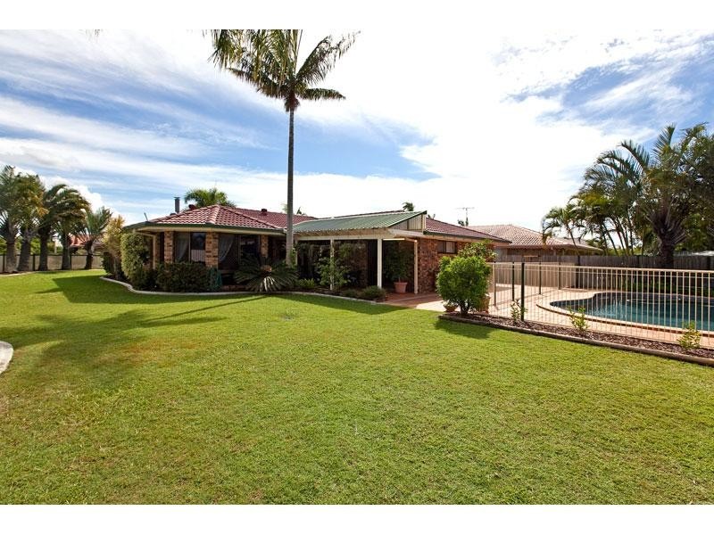 22 Oak ST, Victoria Point QLD 4165