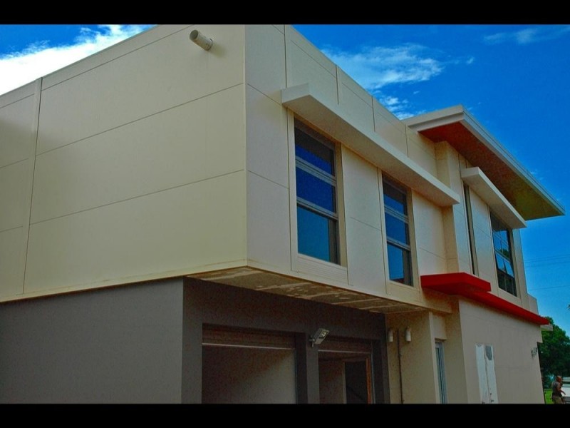 Unit 2 165 Broadwater Terrace, Redland Bay QLD 4165