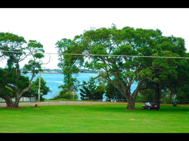 Unit 2 165 Broadwater Terrace, Redland Bay QLD 4165