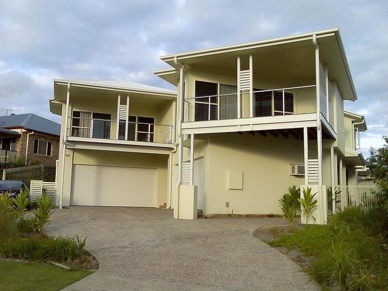 2/14 Irwin Place, Redland Bay QLD 4165