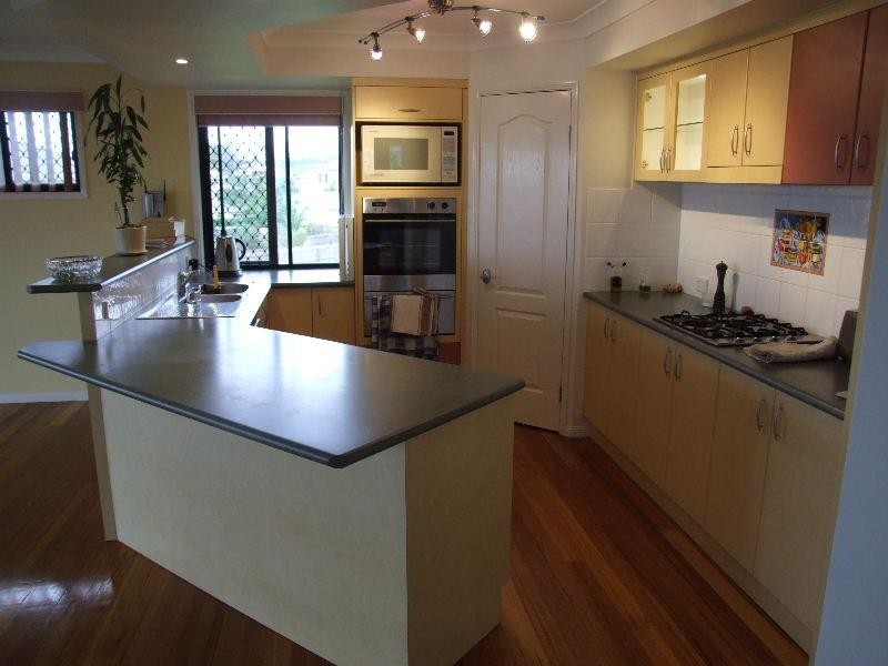 6 Saltwater Place, Redland Bay QLD 4165