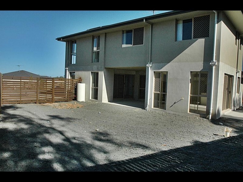 27 Aqua Crescent, Redland Bay QLD 4165