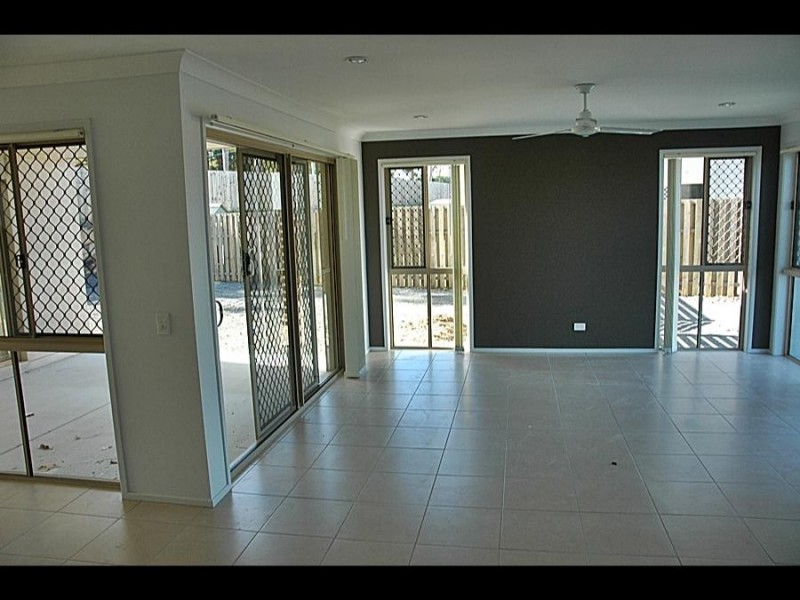 27 Aqua Crescent, Redland Bay QLD 4165